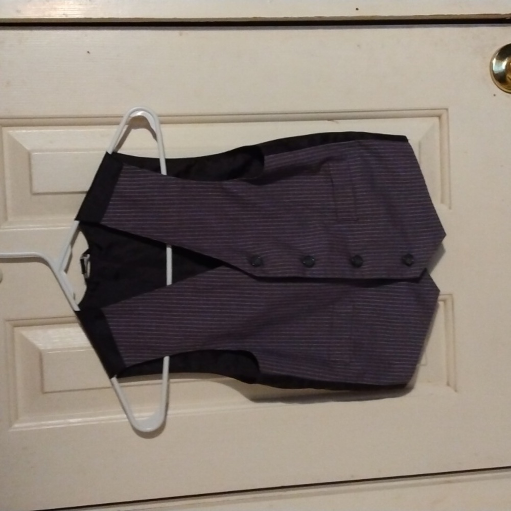Boys size 7 formal vest